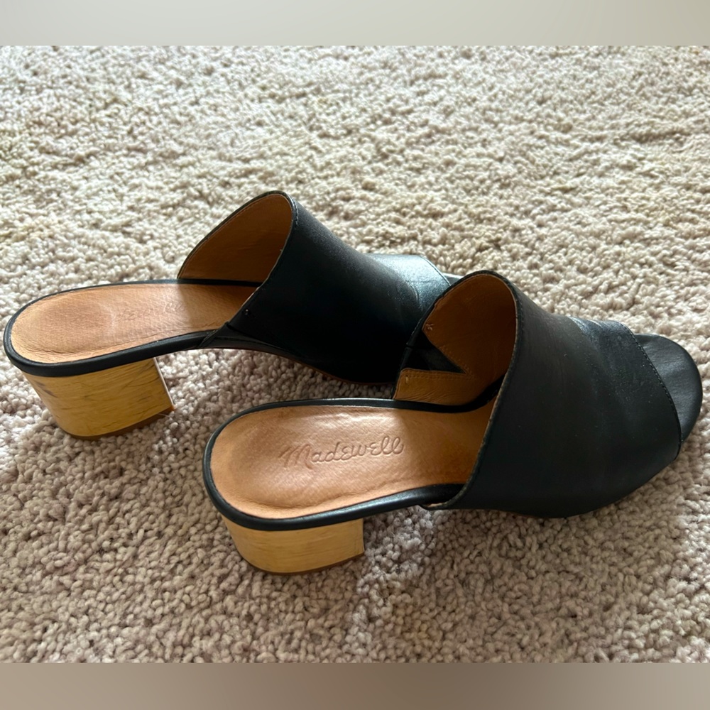 Madewell Devon Heel, 7 1/2, broken in. Extremely comfortable!